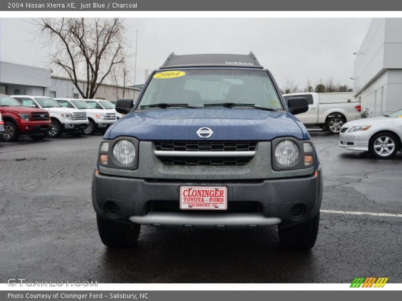 Just Blue / Charcoal 2004 Nissan Xterra XE