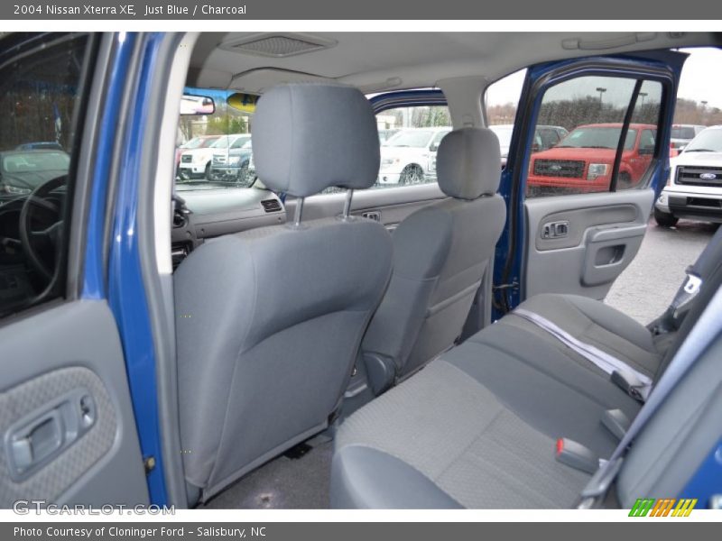 Just Blue / Charcoal 2004 Nissan Xterra XE