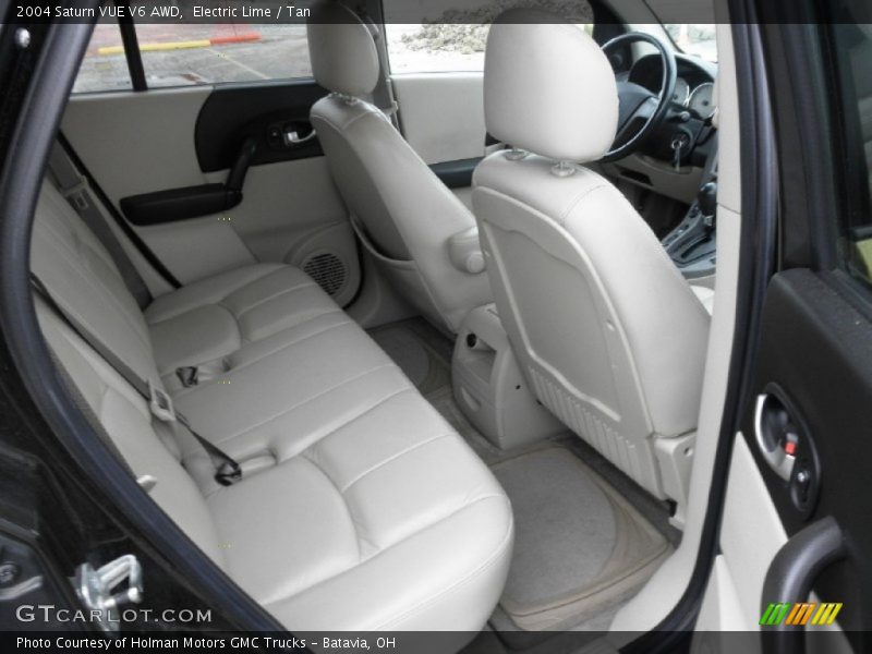 Rear Seat of 2004 VUE V6 AWD