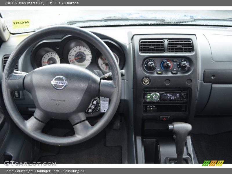 Just Blue / Charcoal 2004 Nissan Xterra XE