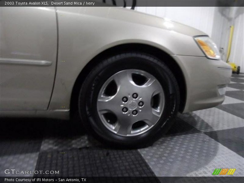Desert Sand Mica / Ivory 2003 Toyota Avalon XLS