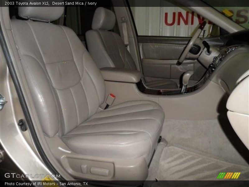 Desert Sand Mica / Ivory 2003 Toyota Avalon XLS