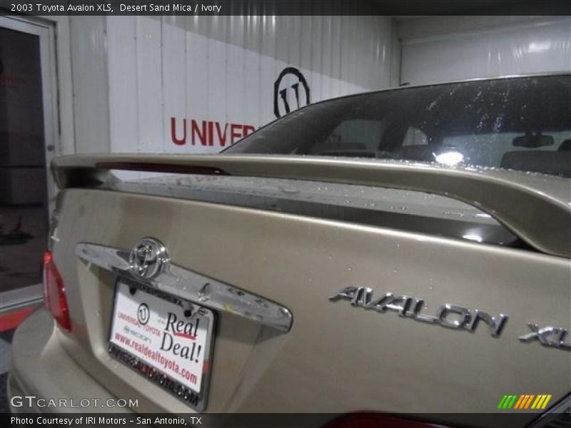 Desert Sand Mica / Ivory 2003 Toyota Avalon XLS