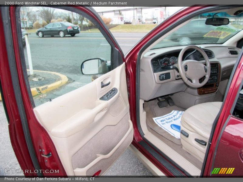 Cabernet Red Metallic / Medium Parchment 2000 Ford Windstar SEL
