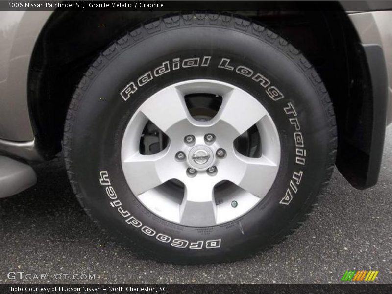 Granite Metallic / Graphite 2006 Nissan Pathfinder SE