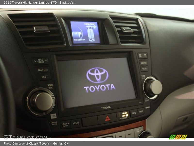 Controls of 2010 Highlander Limited 4WD