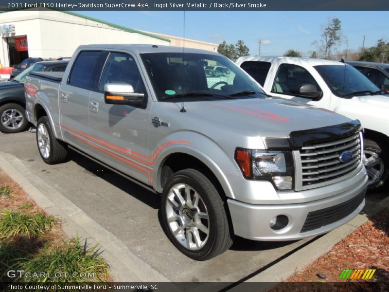 Front 3/4 View of 2011 F150 Harley-Davidson SuperCrew 4x4