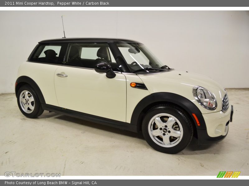Pepper White / Carbon Black 2011 Mini Cooper Hardtop