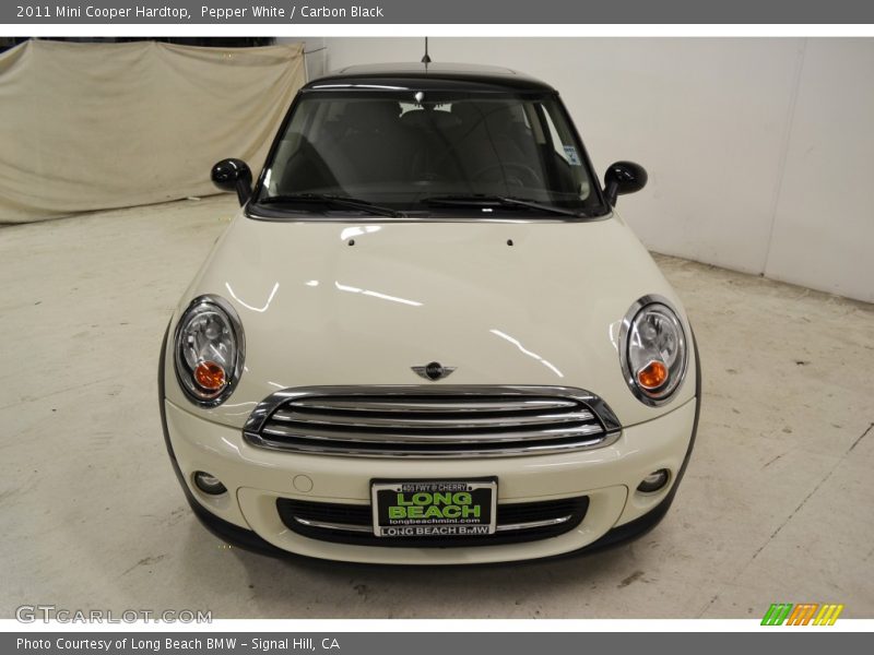 Pepper White / Carbon Black 2011 Mini Cooper Hardtop