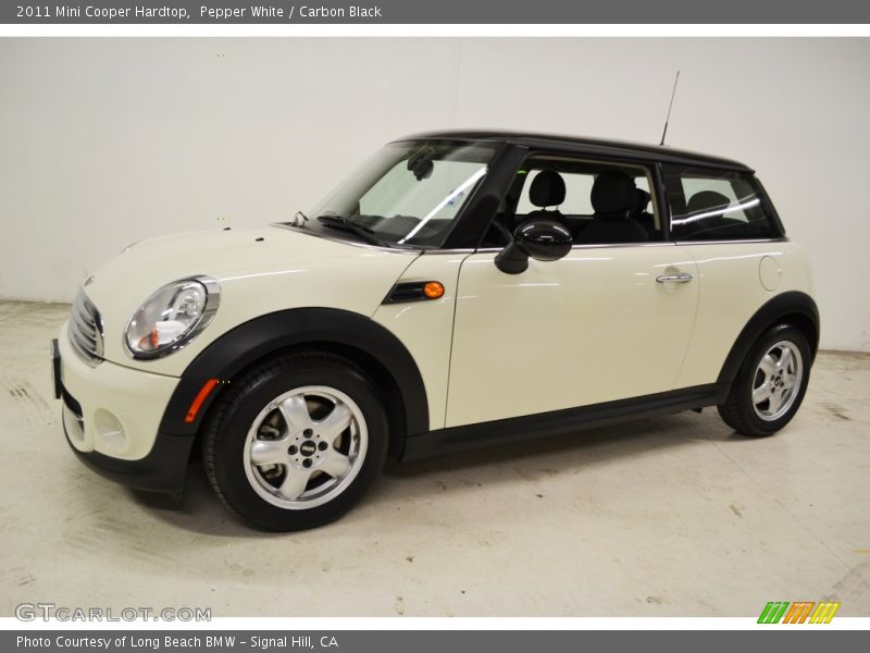 Pepper White / Carbon Black 2011 Mini Cooper Hardtop