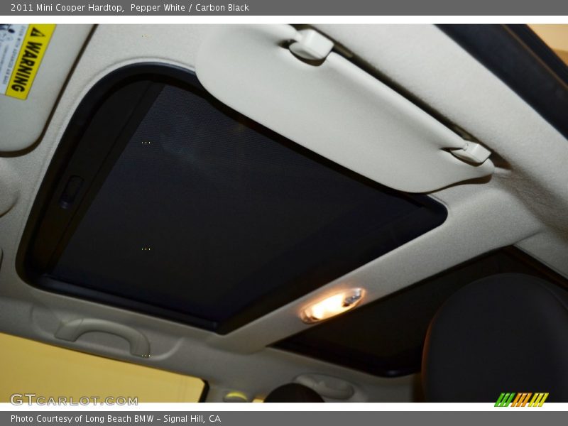 Pepper White / Carbon Black 2011 Mini Cooper Hardtop