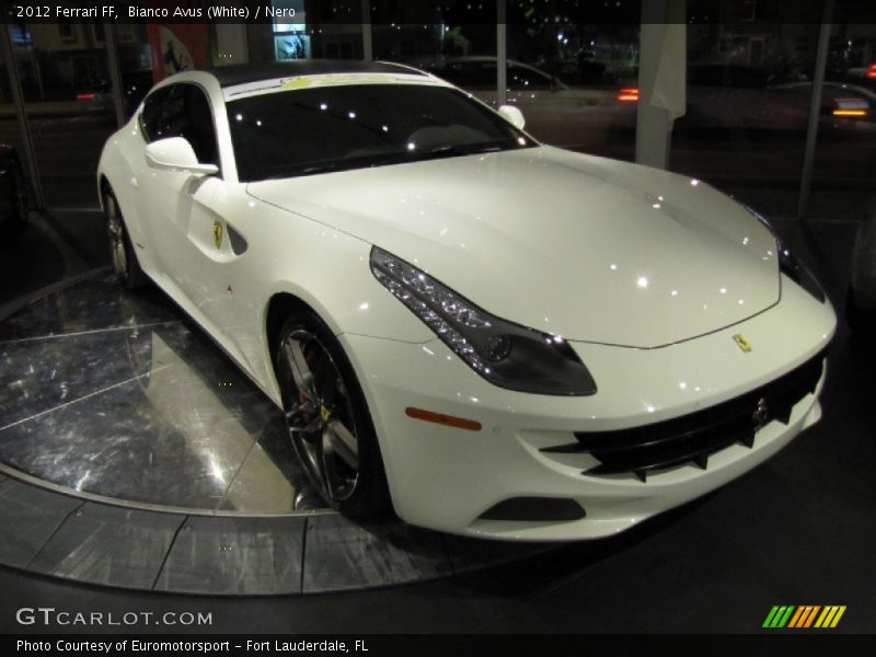 Bianco Avus (White) / Nero 2012 Ferrari FF