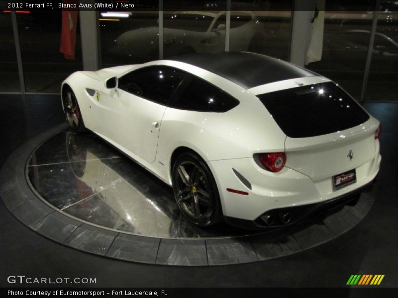 Bianco Avus (White) / Nero 2012 Ferrari FF