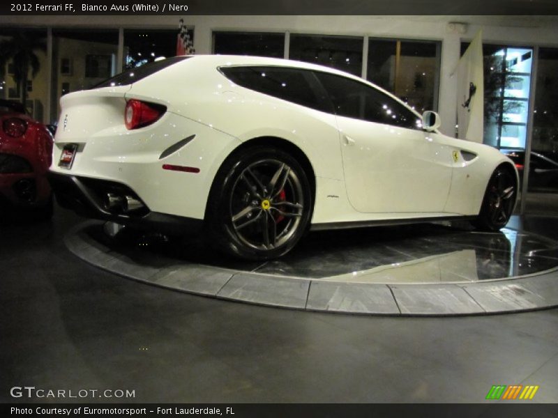 Bianco Avus (White) / Nero 2012 Ferrari FF