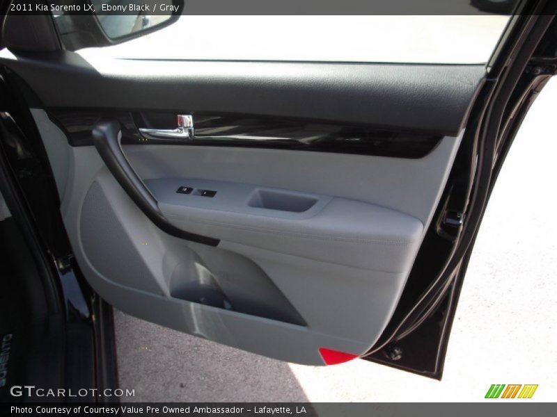 Ebony Black / Gray 2011 Kia Sorento LX