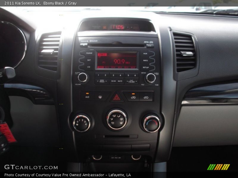 Ebony Black / Gray 2011 Kia Sorento LX