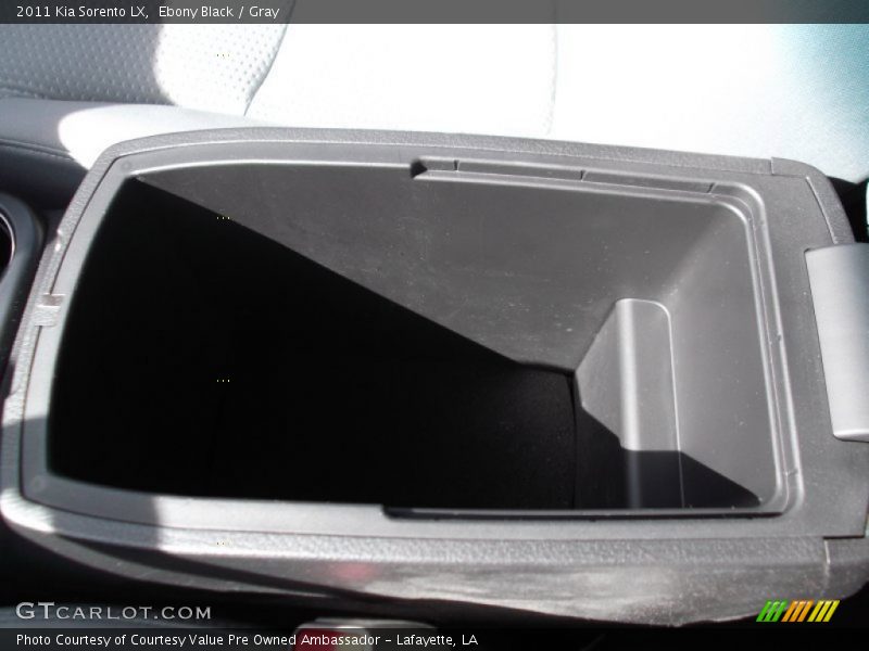 Ebony Black / Gray 2011 Kia Sorento LX