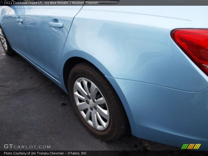 Ice Blue Metallic / Medium Titanium 2011 Chevrolet Cruze LT