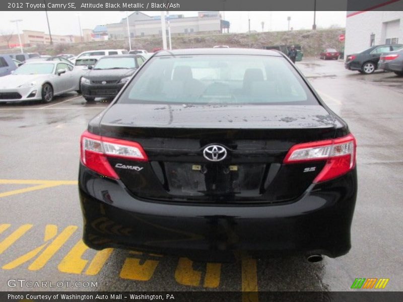 Attitude Black Metallic / Black/Ash 2012 Toyota Camry SE