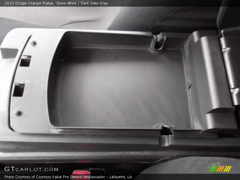 Stone White / Dark Slate Gray 2010 Dodge Charger Rallye