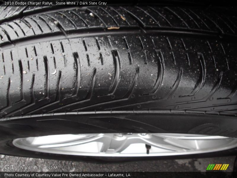 Stone White / Dark Slate Gray 2010 Dodge Charger Rallye