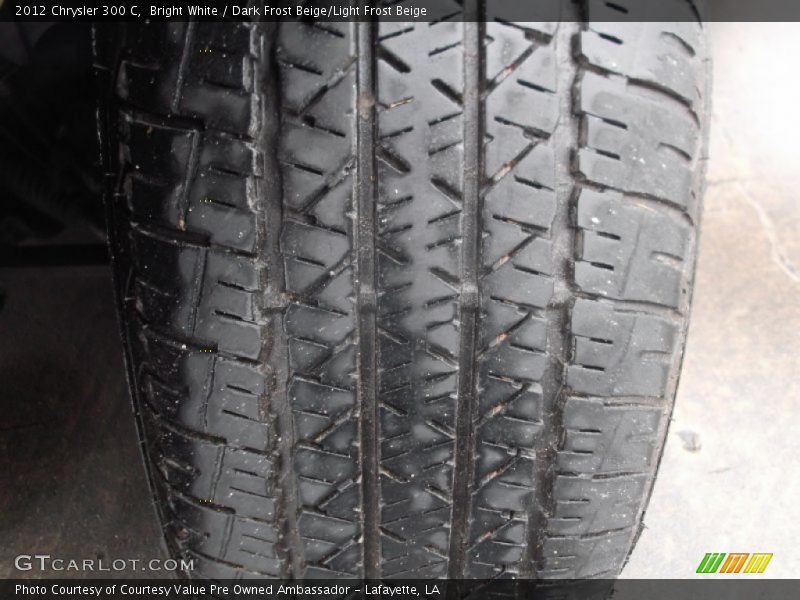 Bright White / Dark Frost Beige/Light Frost Beige 2012 Chrysler 300 C