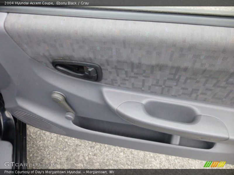 Ebony Black / Gray 2004 Hyundai Accent Coupe