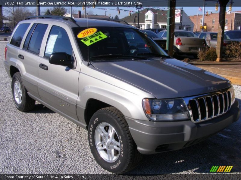 Silverstone Metallic / Dark Slate Gray 2002 Jeep Grand Cherokee Laredo 4x4