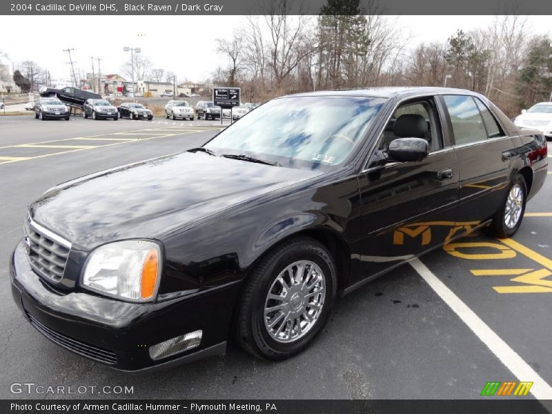 Front 3/4 View of 2004 DeVille DHS