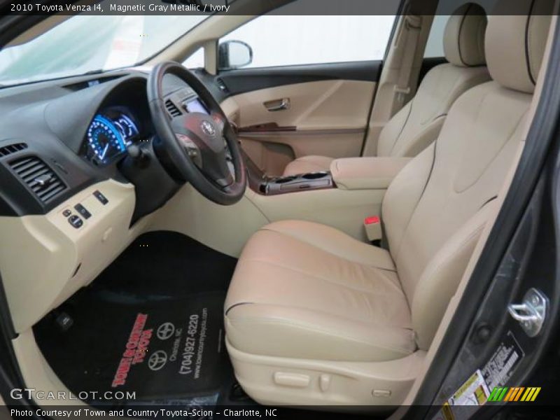 Magnetic Gray Metallic / Ivory 2010 Toyota Venza I4