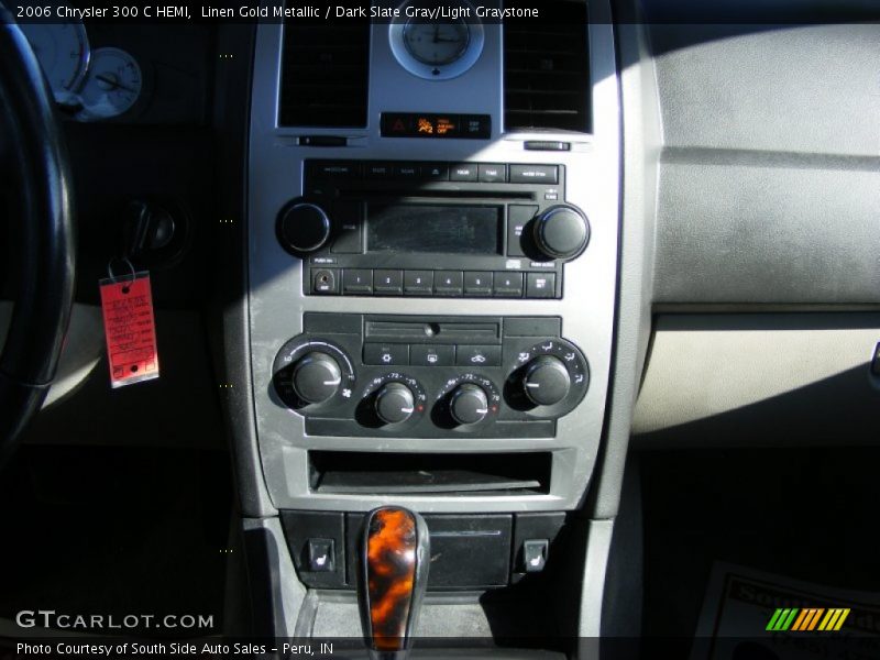 Linen Gold Metallic / Dark Slate Gray/Light Graystone 2006 Chrysler 300 C HEMI