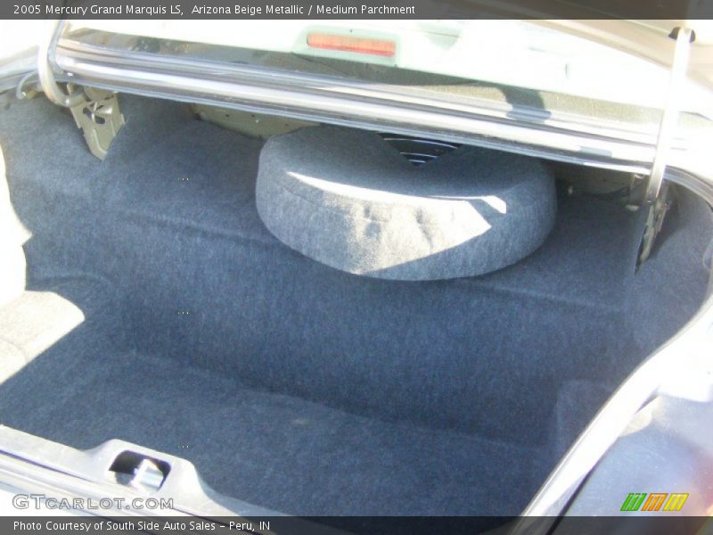 Arizona Beige Metallic / Medium Parchment 2005 Mercury Grand Marquis LS