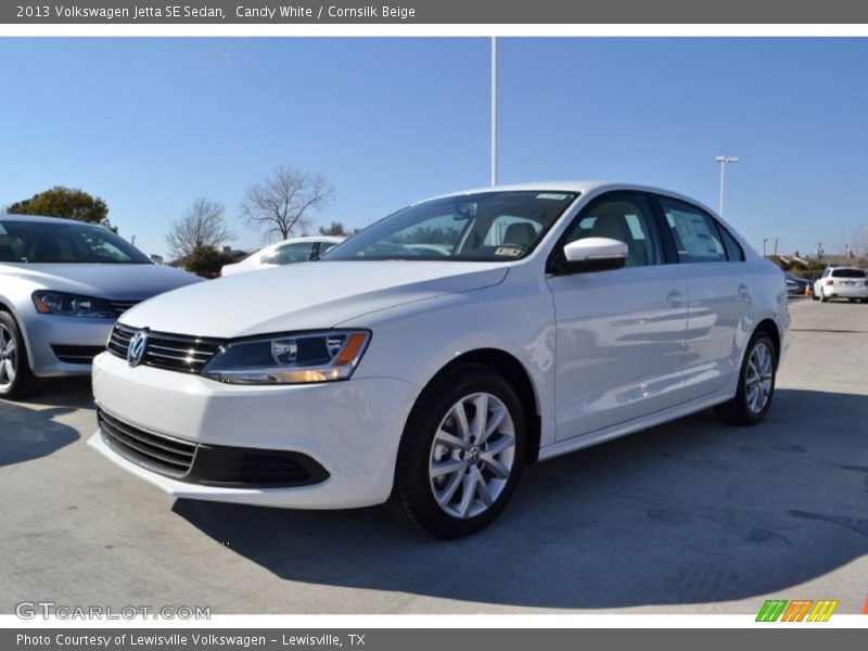 Candy White / Cornsilk Beige 2013 Volkswagen Jetta SE Sedan