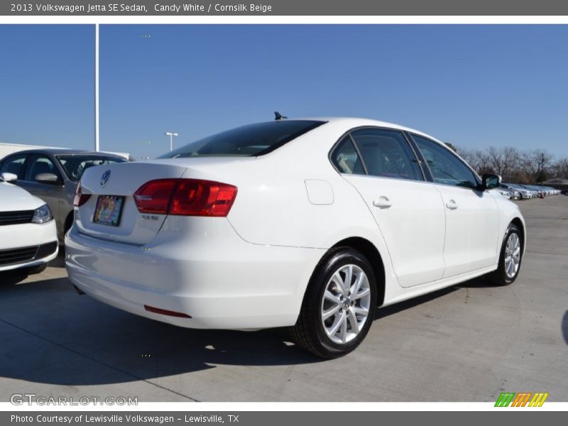 Candy White / Cornsilk Beige 2013 Volkswagen Jetta SE Sedan
