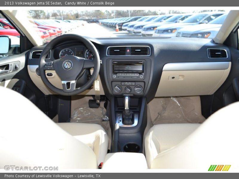 Candy White / Cornsilk Beige 2013 Volkswagen Jetta SE Sedan