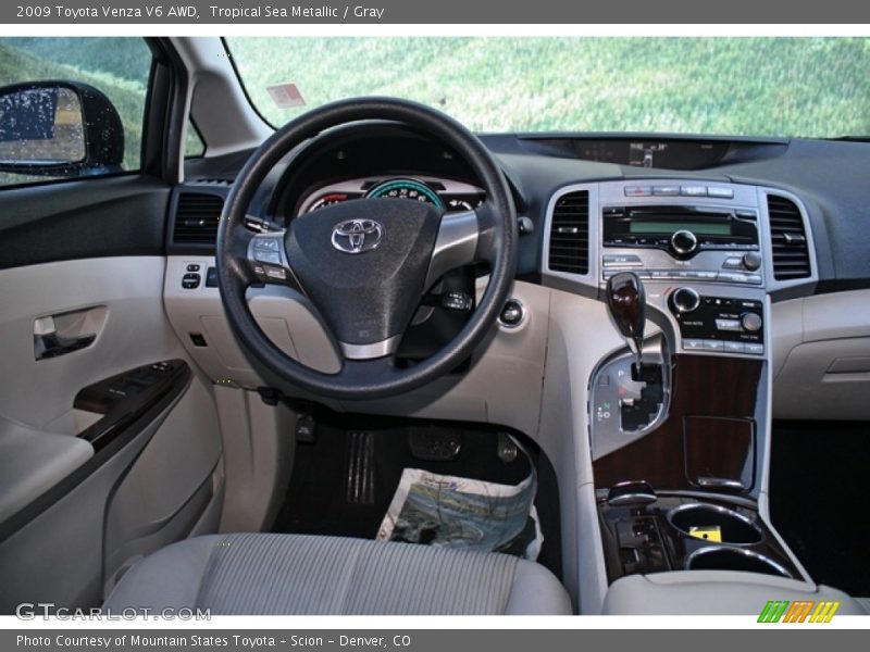Dashboard of 2009 Venza V6 AWD