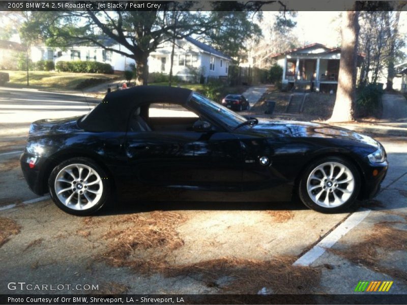 Jet Black / Pearl Grey 2005 BMW Z4 2.5i Roadster