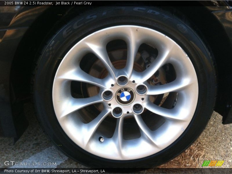 Jet Black / Pearl Grey 2005 BMW Z4 2.5i Roadster