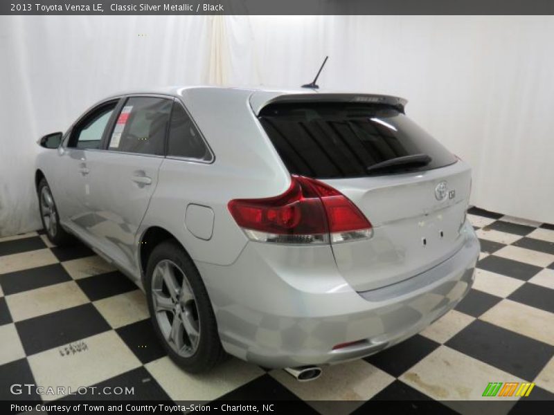 Classic Silver Metallic / Black 2013 Toyota Venza LE