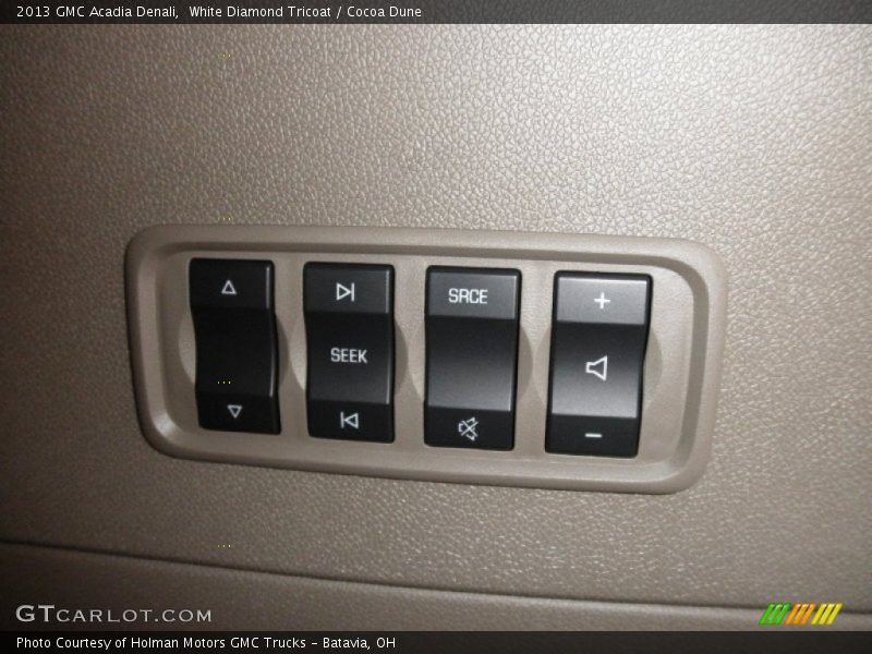 White Diamond Tricoat / Cocoa Dune 2013 GMC Acadia Denali