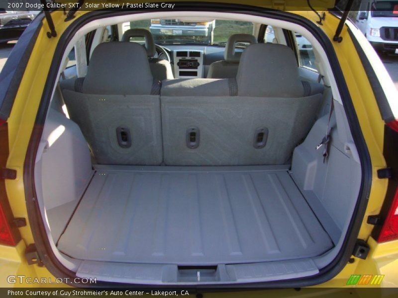  2007 Caliber SXT Trunk