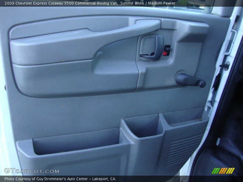 Summit White / Medium Pewter 2009 Chevrolet Express Cutaway 3500 Commercial Moving Van