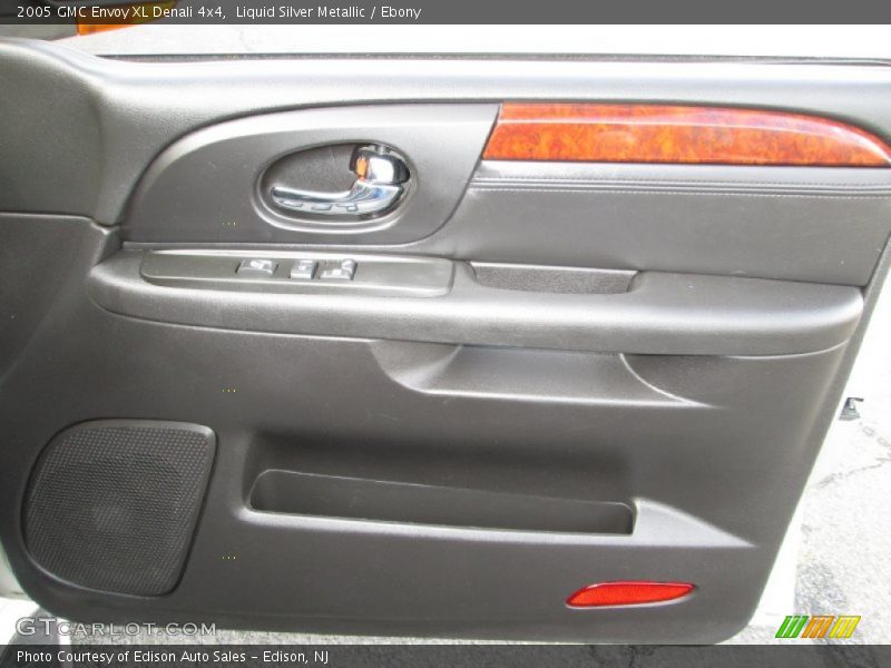 Liquid Silver Metallic / Ebony 2005 GMC Envoy XL Denali 4x4
