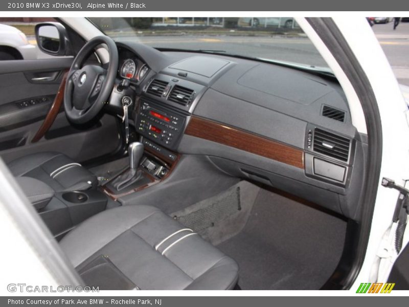 Alpine White / Black 2010 BMW X3 xDrive30i
