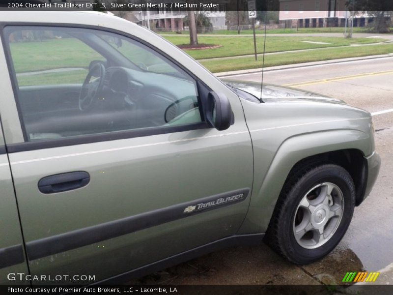 Silver Green Metallic / Medium Pewter 2004 Chevrolet TrailBlazer EXT LS