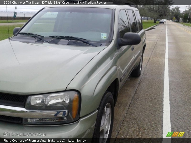 Silver Green Metallic / Medium Pewter 2004 Chevrolet TrailBlazer EXT LS