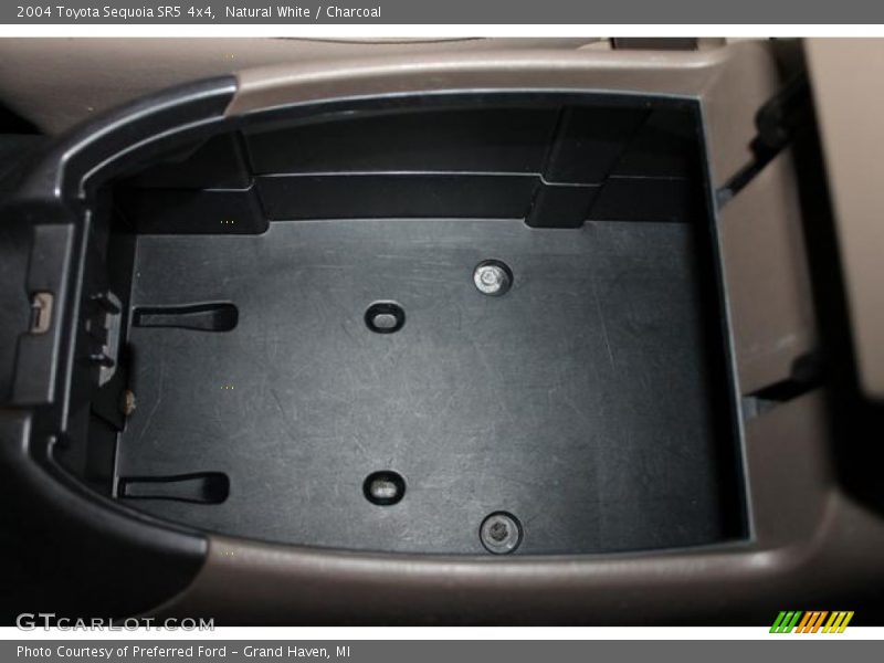 Natural White / Charcoal 2004 Toyota Sequoia SR5 4x4