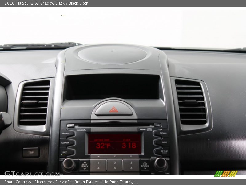 Shadow Black / Black Cloth 2010 Kia Soul 1.6