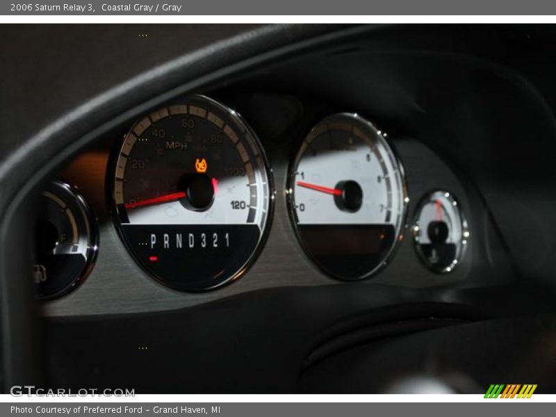 Coastal Gray / Gray 2006 Saturn Relay 3