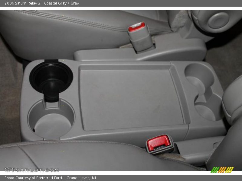 Coastal Gray / Gray 2006 Saturn Relay 3